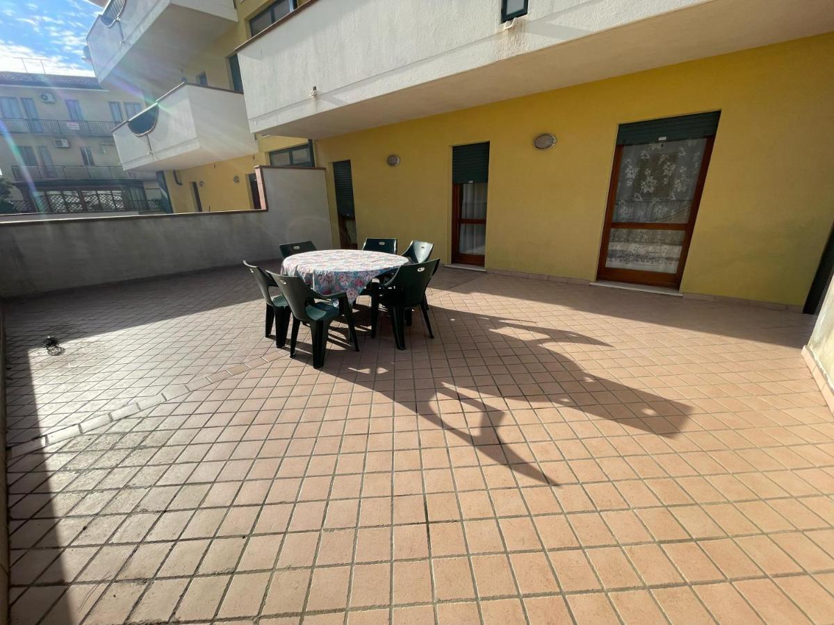 Residence Mediterraneo - Agenzia Cocal Каорле Экстерьер фото