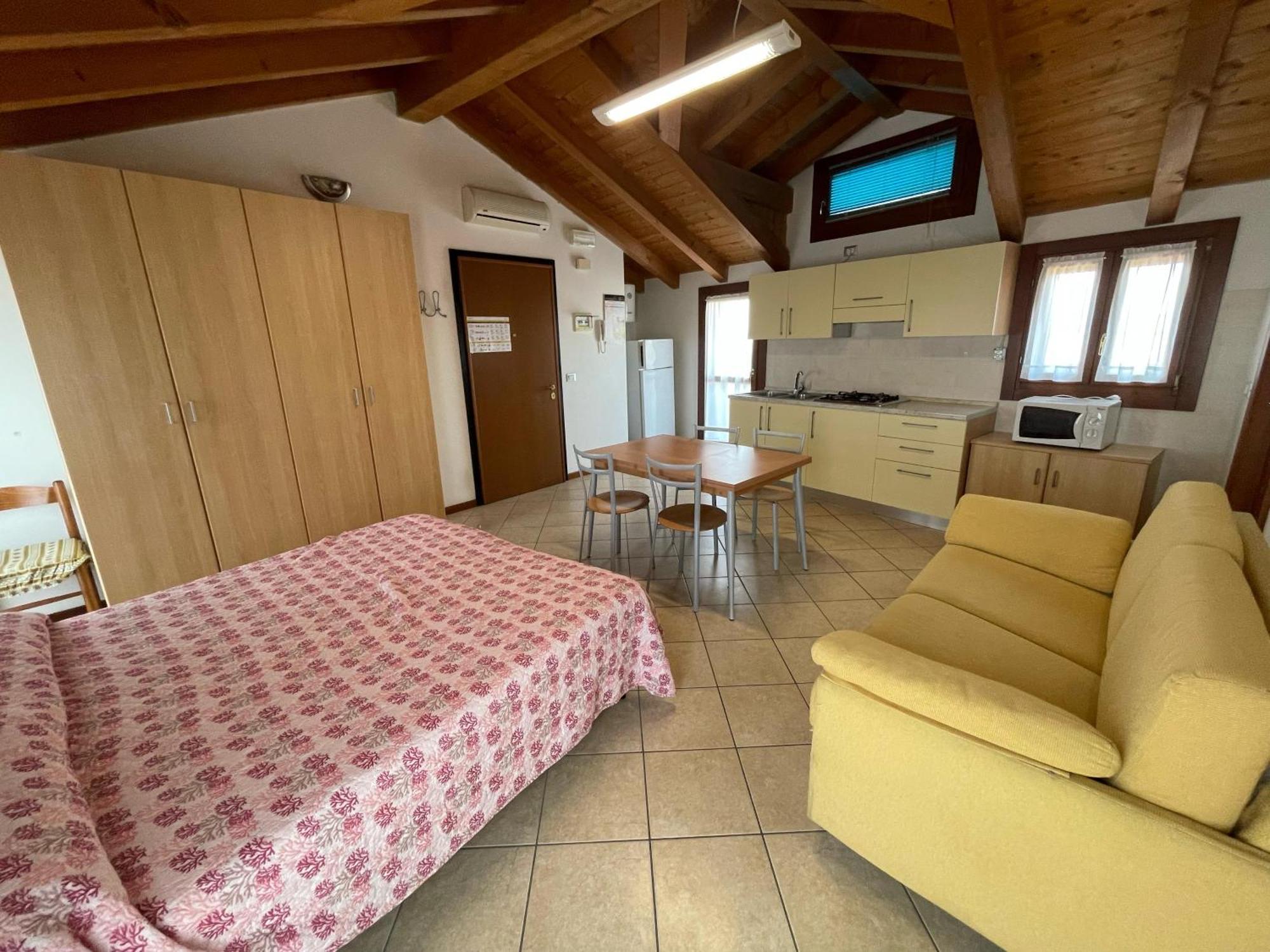 Residence Mediterraneo - Agenzia Cocal Каорле Экстерьер фото